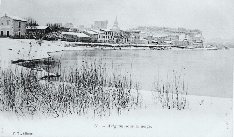 Carte postale ancienne Avignon sous la neige