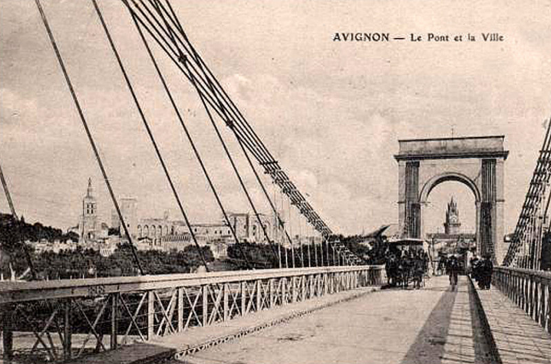 Carte postale ancienne Pont suspendu d'Avignon