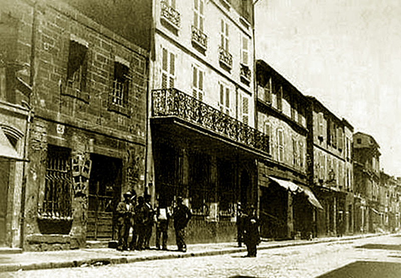 Carte postale ancienne Avignon rue Carreterie en 1899