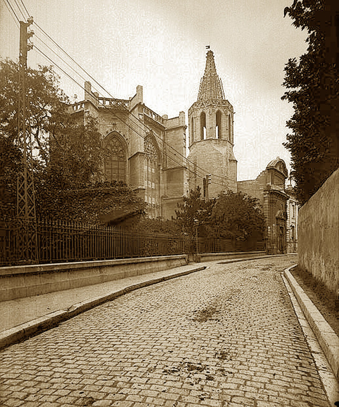 Carte postale ancienne Avignon rue Jean-Henri Fabre
