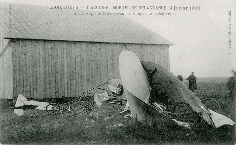 Carte postale ancienne Croix d'Hins - accident mortel de Delagrange à Bordeaux