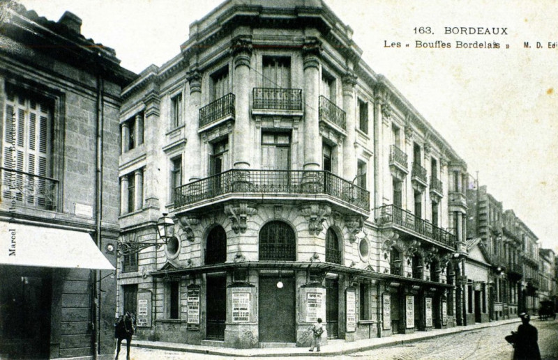 Carte postale ancienne Bordeaux - Bouffes-bordelais - cafe-concert à Bordeaux