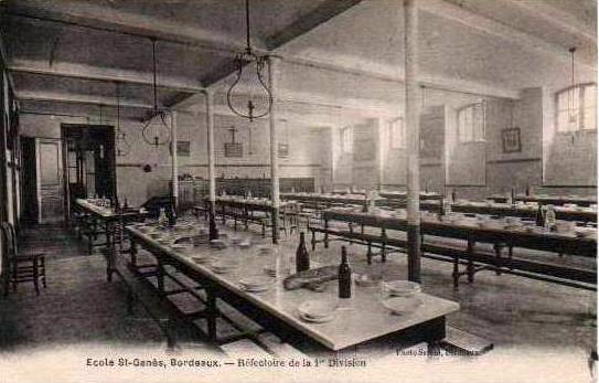 Carte postale ancienne Bordeaux - Ecole Saint-Genès 3 à Bordeaux