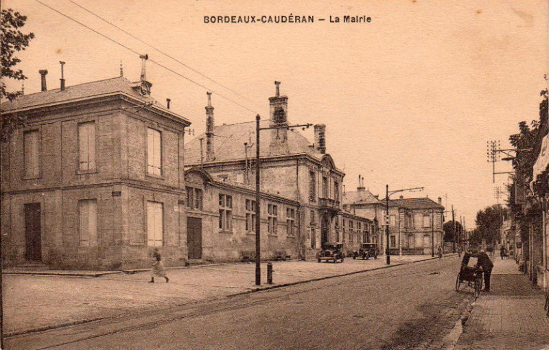 Carte postale ancienne Caudéran - Mairie 4 à Bordeaux