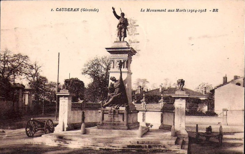 Carte postale ancienne Caudéran - Monument aux morts 2 à Bordeaux