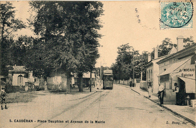 Carte postale ancienne Caudéran - Place Dauphine 1 à Bordeaux