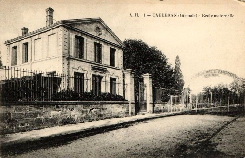 Carte postale ancienne Caudéran - école maternelle à Bordeaux