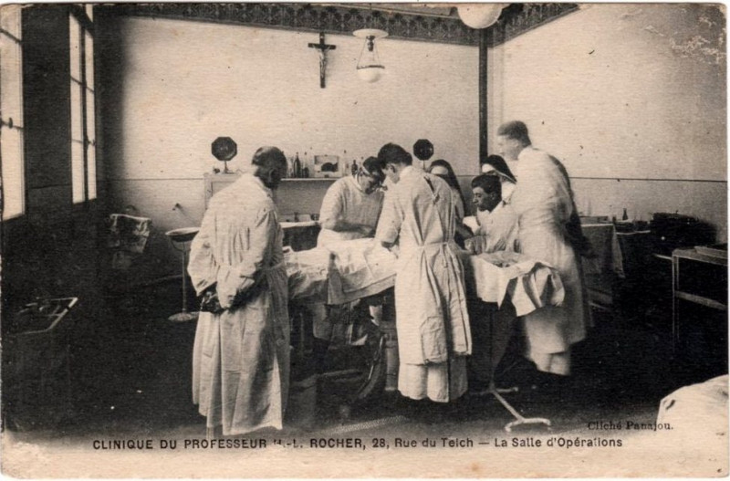 Carte postale ancienne Bordeaux - Clinique du Pr Rocher 1 à Bordeaux