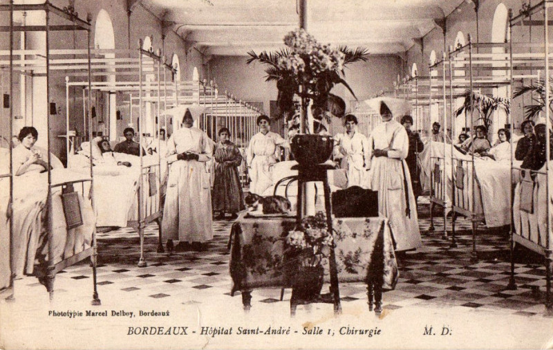 Carte postale ancienne Bordeaux - Hôpital Saint-André 2 à Bordeaux
