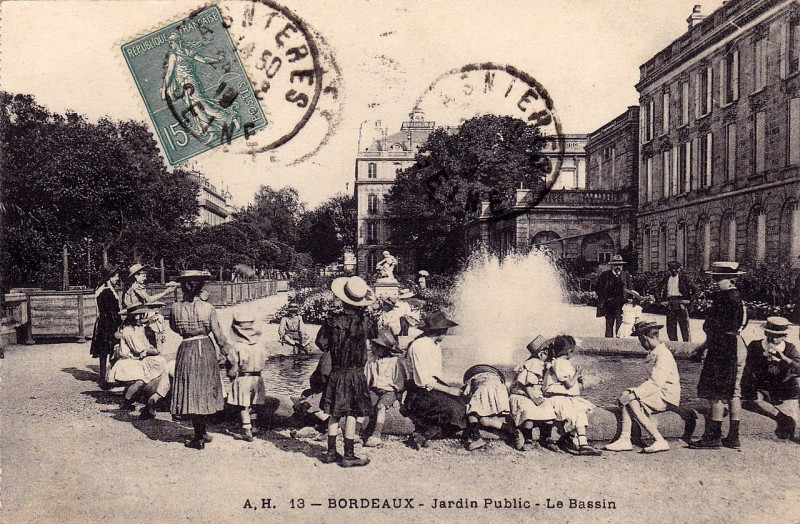 Carte postale ancienne Bordeaux - Jardin public 2 à Bordeaux