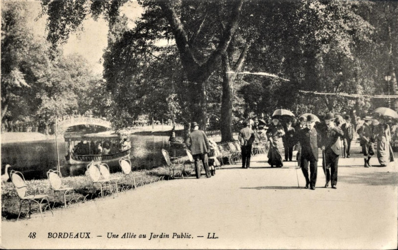 Carte postale ancienne Bordeaux - Jardin public 8 à Bordeaux