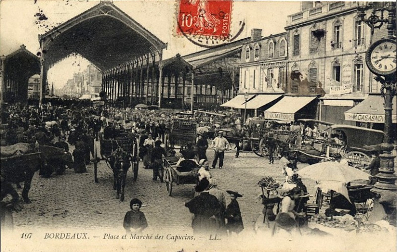 Carte postale ancienne Bordeaux Marché des Capucins d à Bordeaux