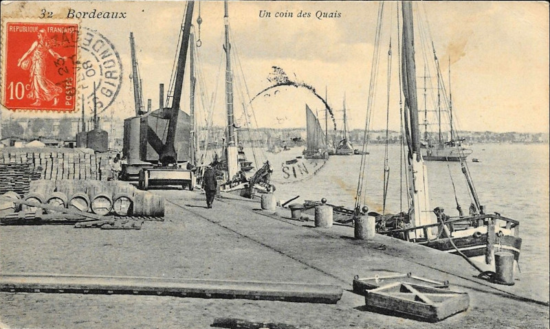 Carte postale ancienne Bordeaux - Les quais 2 à Bordeaux
