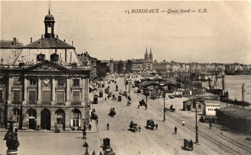 Carte postale ancienne Bordeaux - Quai des Chartrons 3 à Bordeaux