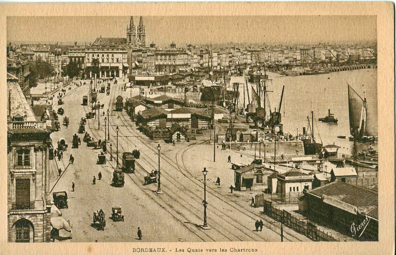 Carte postale ancienne Pierre Barreau -Bordeaux - Les Quais vers les Chartrons à Bordeaux