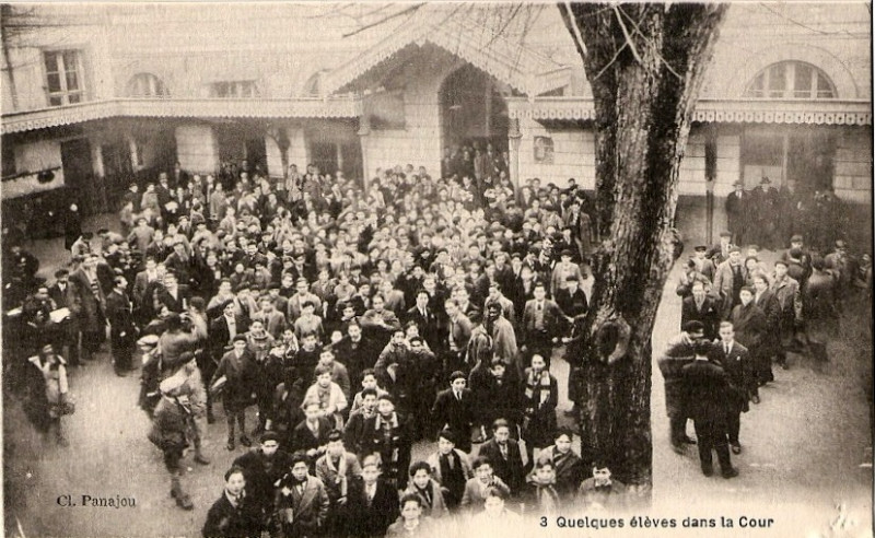 Carte postale ancienne Bordeaux - Collège 3 à Bordeaux
