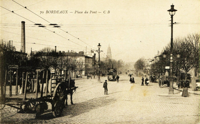 Carte postale ancienne Bordeaux - Place du Pont 2 à Bordeaux