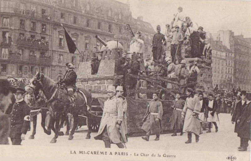 Carte postale ancienne Char de la Guerre