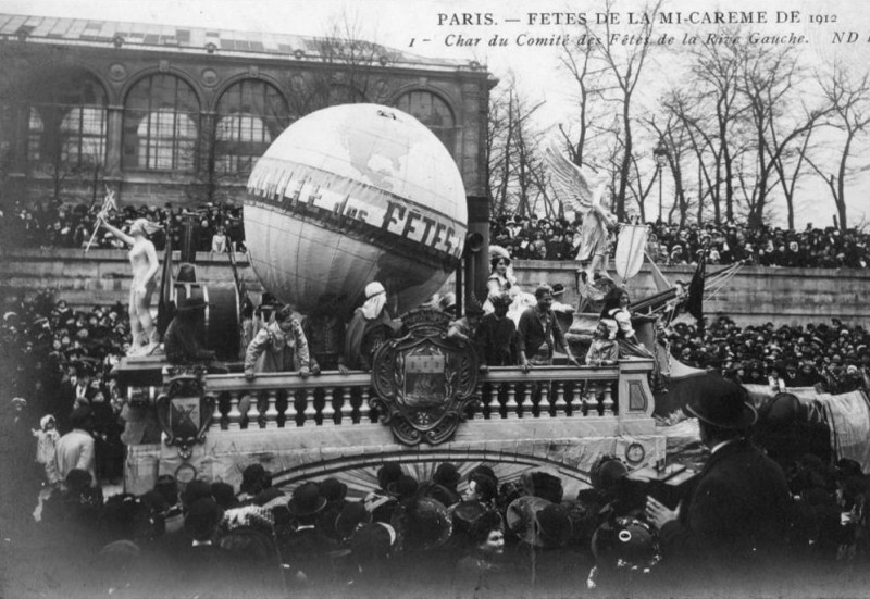 Carte postale ancienne Char du Comité des Fêtes de la Rive Gauche 1912