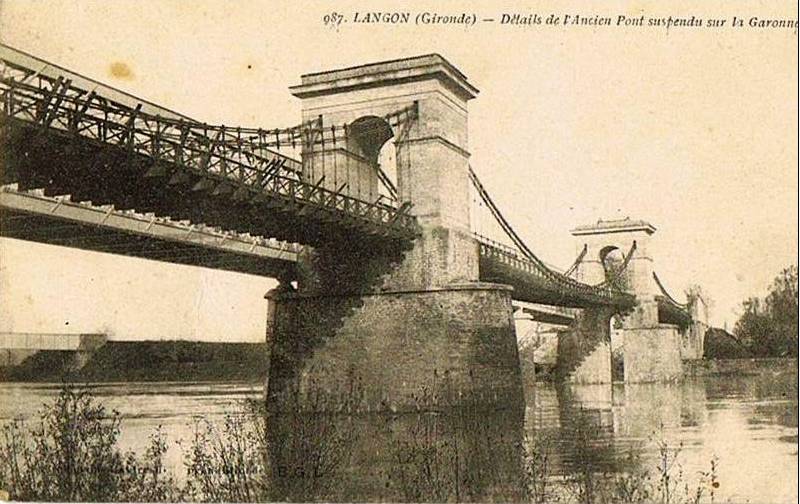 Carte postale ancienne Langon - pont suspendu 2