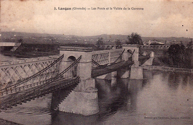 Carte postale ancienne Langon - pont suspendu 6
