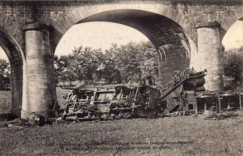 Carte postale ancienne Langon - Viaduc (accident du 24 septembre 1905) 3
