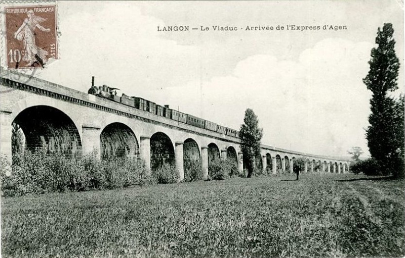 Carte postale ancienne Langon - Viaduc du chemin de fer 2