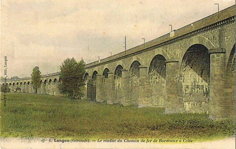 Carte postale ancienne Langon - Viaduc du chemin de fer 3