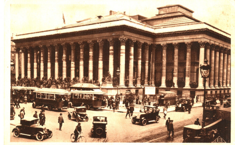 Carte postale ancienne La Bourse, Paris - (1)