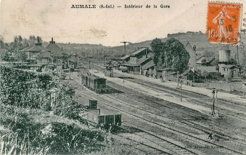 Carte postale ancienne Arnould - Aumale - Intérieur de la Gare