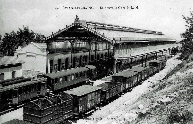 Carte postale ancienne Gare d'Evian-les-Bains postcard