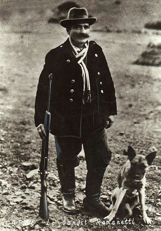 Carte postale ancienne Corse Le banditt Romanetti en 1930