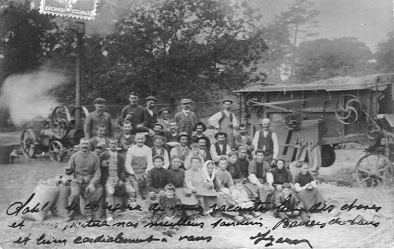 Carte postale ancienne Arue - Battage