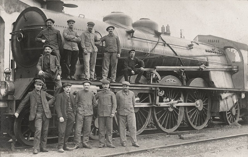 Carte postale ancienne Cheminots du Plm