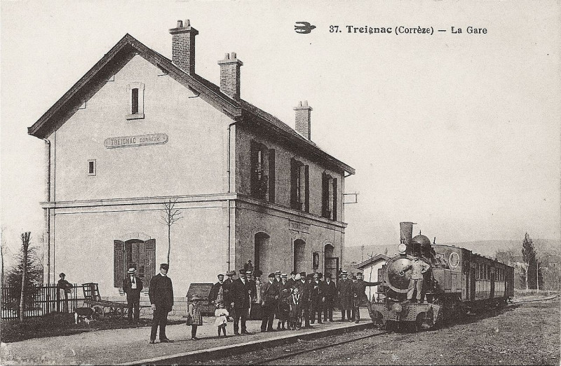 Carte postale ancienne Treignac gare