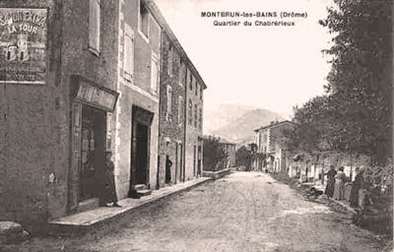 Carte postale ancienne Montbrun-les-Bains Quartier du Chabrécieux