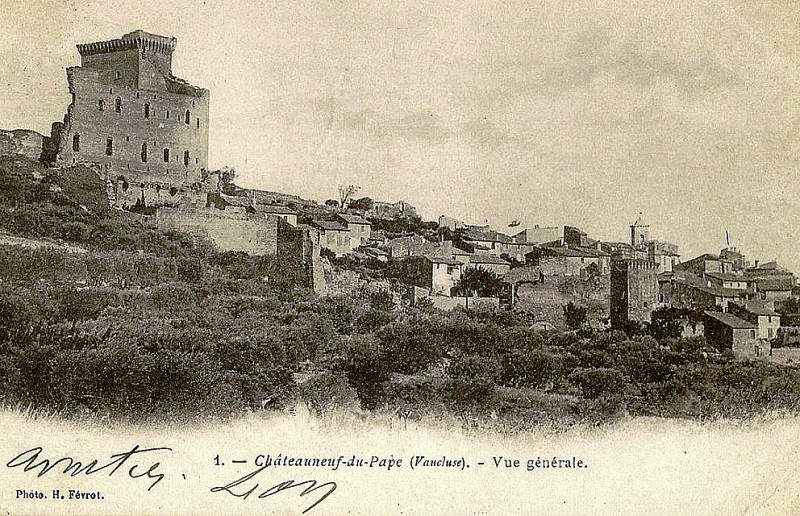 Carte postale ancienne Châteauneuf-du-Pape vue générale