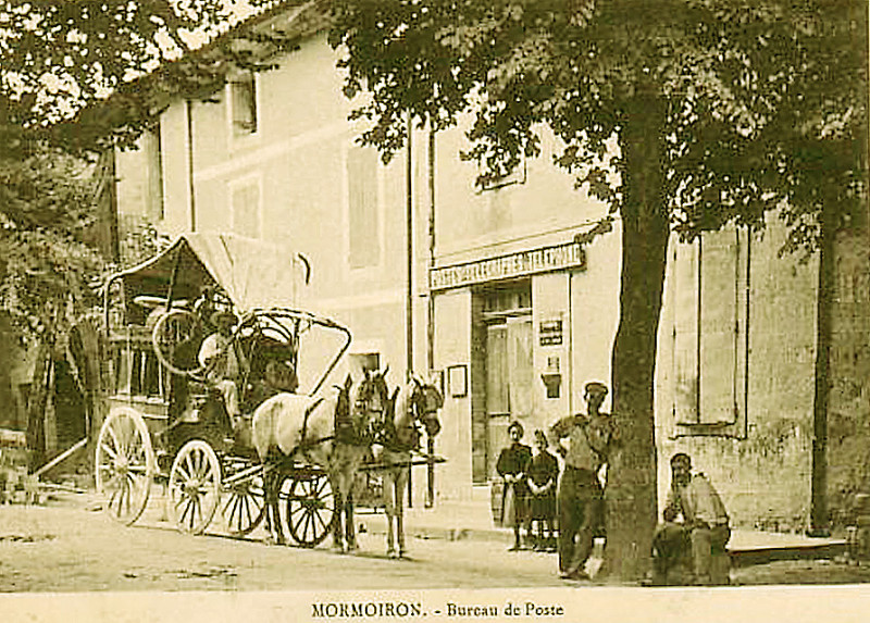Carte postale ancienne Mormoiron Bureau de Postes