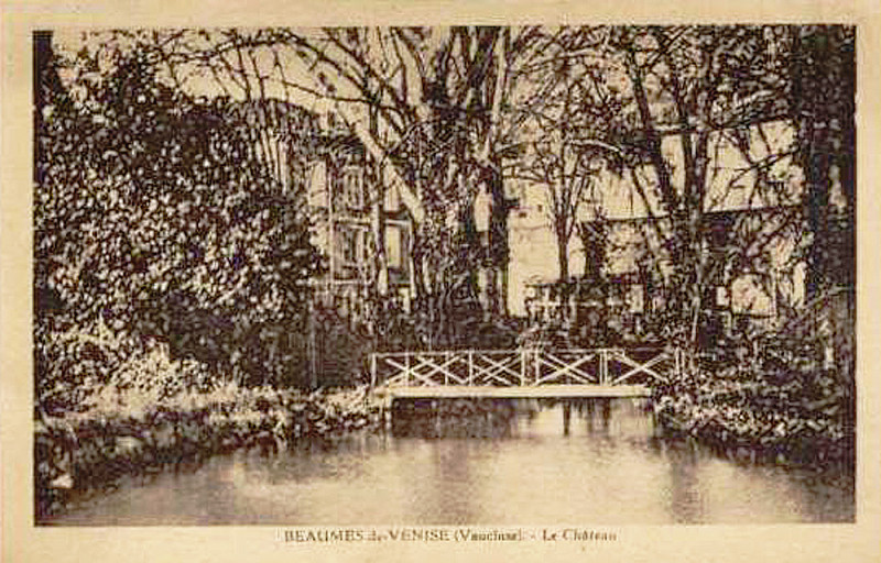 Carte postale ancienne Beaumes Hostellerie et parc du château