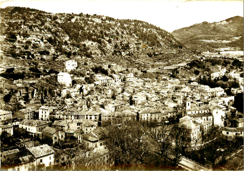 Carte postale ancienne Beaumes Vue générale du village