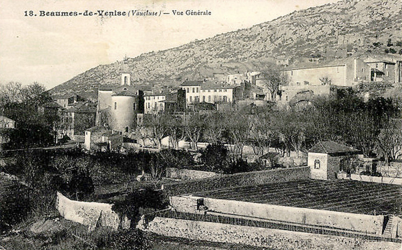 Carte postale ancienne Beaumes-de-Venise Vue generale