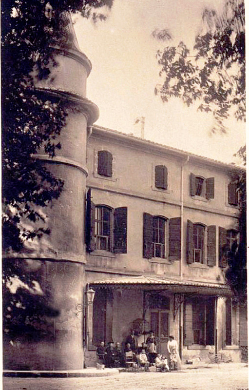 Carte postale ancienne Bédarrides château des Taillades