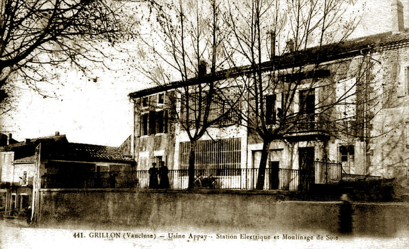 Carte postale ancienne Grillon Station électrique et moulinage de soie
