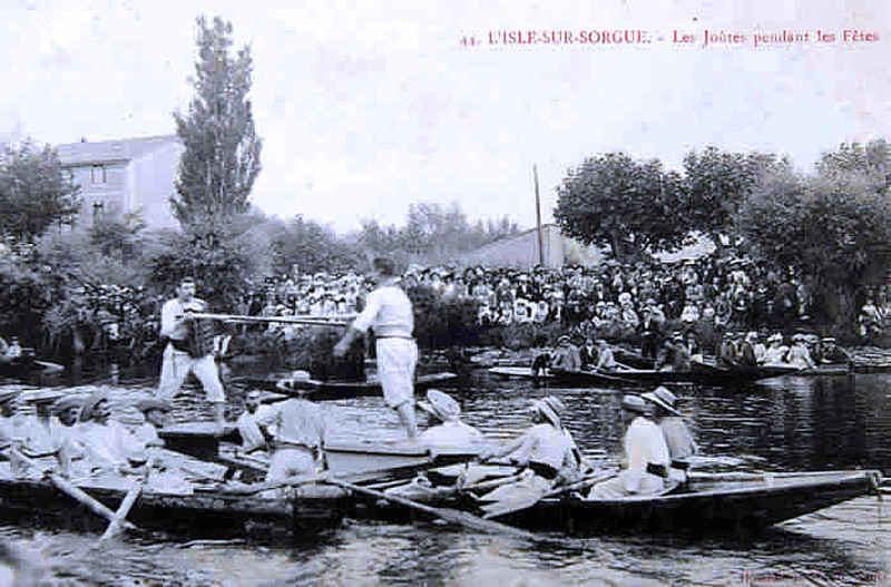 Carte postale ancienne Isle-sur-la-Sorgue Joutes