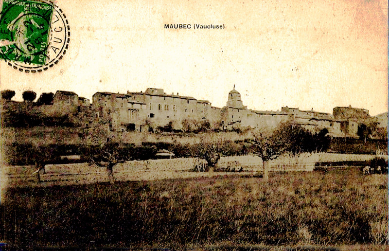 Carte postale ancienne Maubec vue du village en 1914