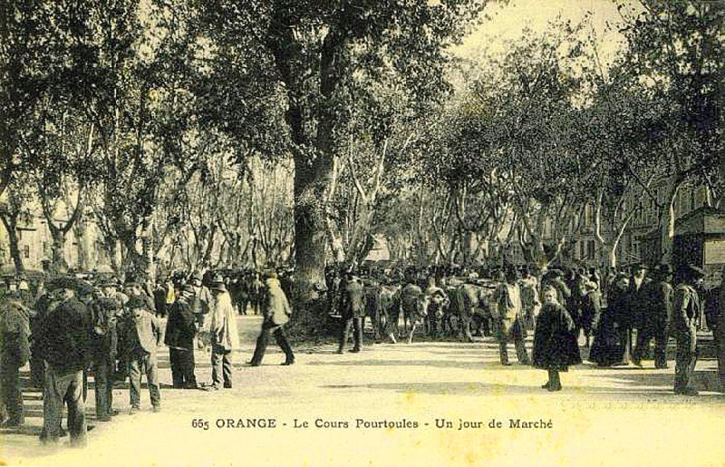 Carte postale ancienne Orange Jouir de marché sur le Cours