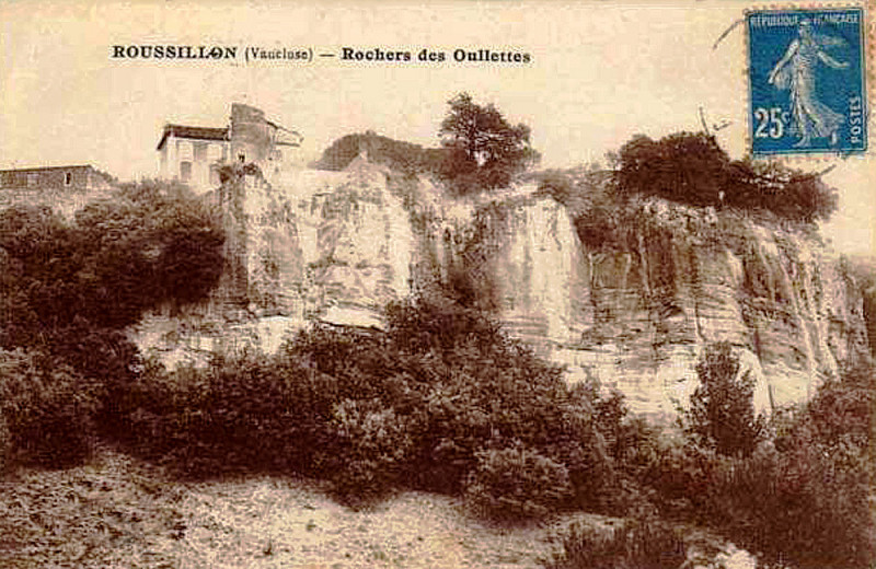 Carte postale ancienne Roussillon Rocher des Oulettes