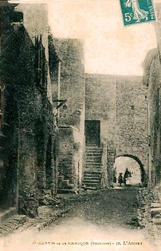 Carte postale ancienne Saint-Martin-de-la-Brasque l'Arceau