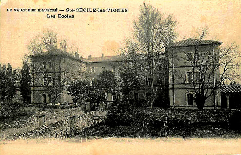 Carte postale ancienne Sainte-Cécile les écoles