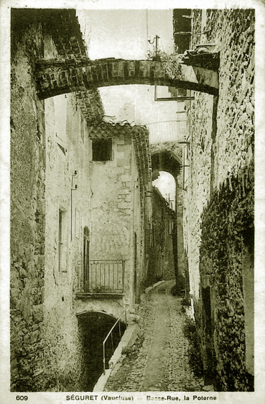 Carte postale ancienne Séguret la Poterne